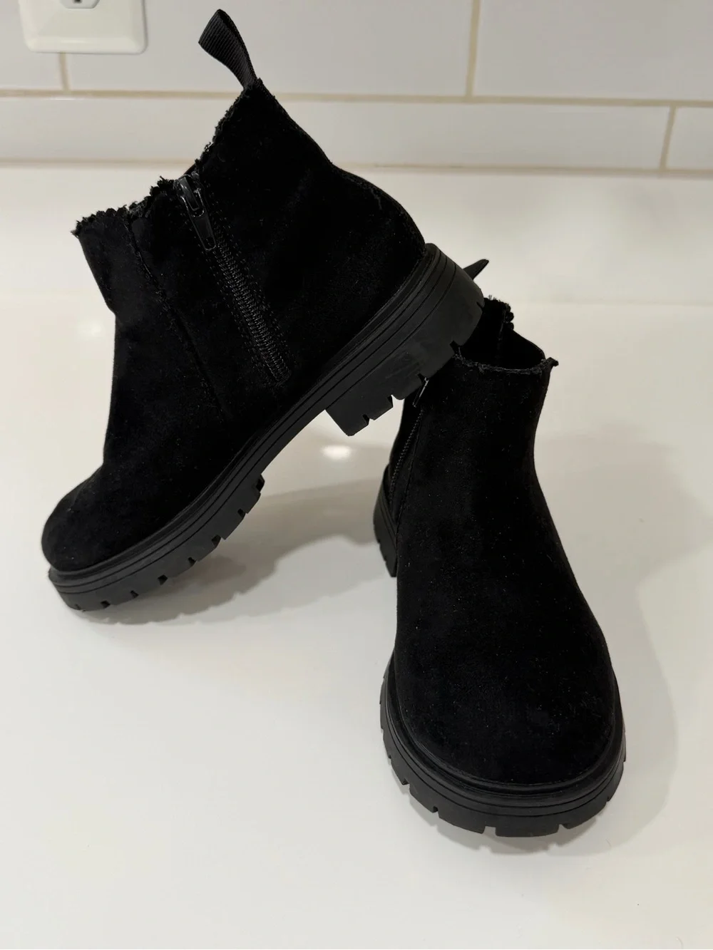 K KomForme Black Faux Suede Ankle Boots - Kids Size 1